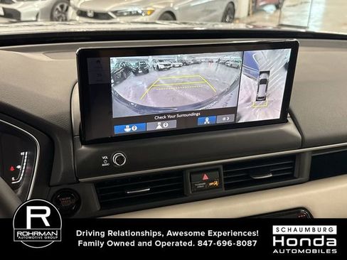 New 2026 Honda Pilot Touring image 8