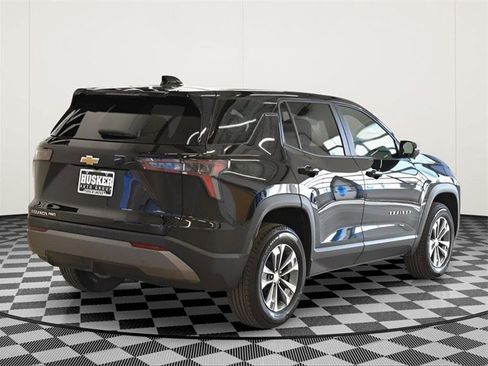 Used 2025 Chevrolet Equinox LT image 4