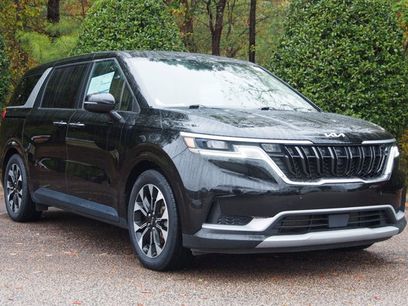 Used 2024 Kia Carnival EX