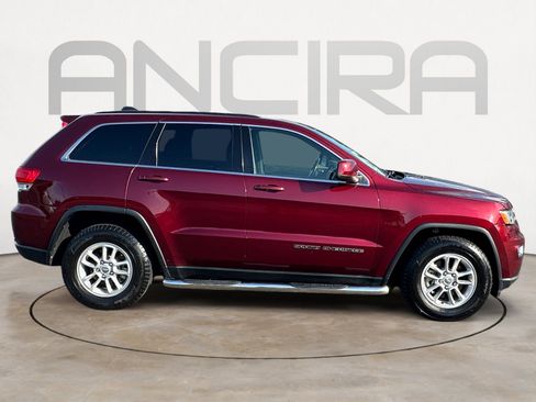 Used 2019 Jeep Grand Cherokee Laredo RWD image 11