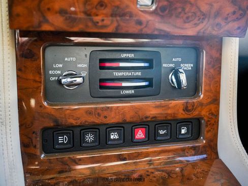 Used 1996 Rolls-Royce Silver Dawn RWD image 35