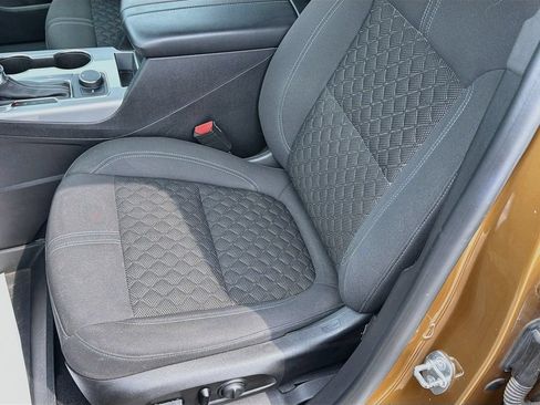 Used 2019 Chevrolet Blazer LT FWD image 20