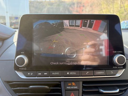 Used 2023 Nissan Altima 2.5 SR image 19