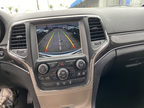 Used 2015 Jeep Grand Cherokee Overland image 14