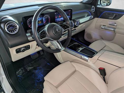Certified 2025 Mercedes-Benz GLB 250 image 10