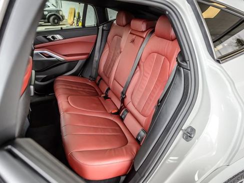 Used 2022 BMW X6 xDrive40i w/ M Sport Package image 39