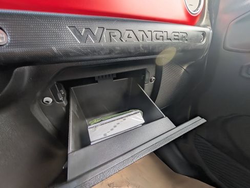 Used 2022 Jeep Wrangler Rubicon image 39