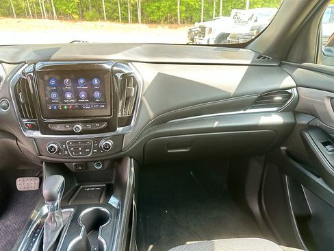 Used 2023 Chevrolet Traverse LT AWD/4WD image 20
