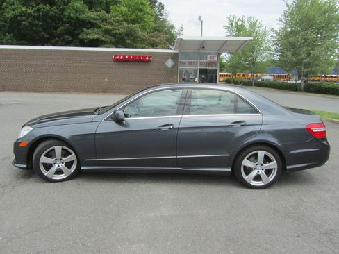 Used 2010 Mercedes-Benz E 350 Sedan w/ Premium 1 Pkg image 7