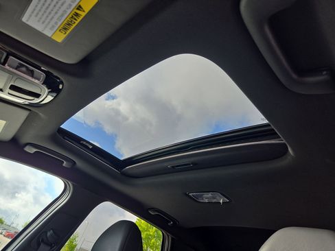 Used 2025 Hyundai Santa Cruz Limited image 17