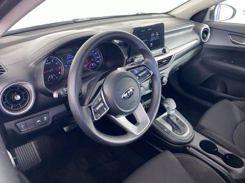 Certified 2021 Kia Forte LXS image 11