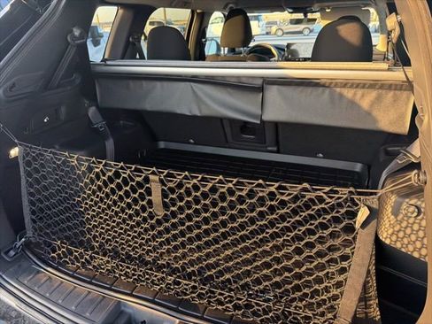 Used 2025 Mitsubishi Outlander ES image 37