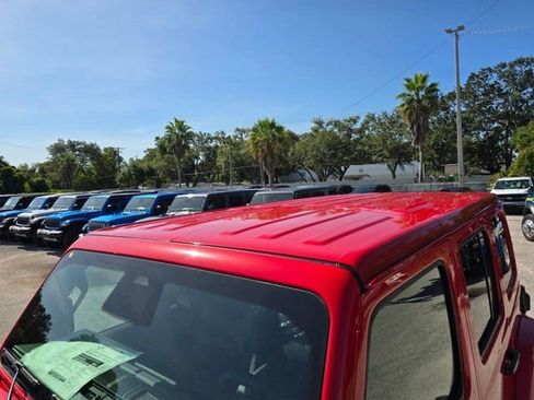 New 2025 Jeep Wrangler Unlimited Sahara w/ Safety Group AWD/4WD image 10