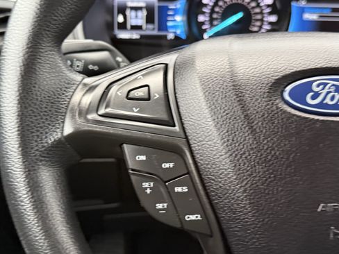 Used 2023 Ford Edge SE image 24