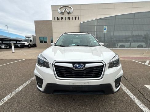 Used 2021 Subaru Forester Premium AWD/4WD image 2
