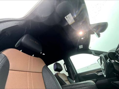 Used 2024 Chevrolet Silverado 2500 High Country w/ High Country Premium Package image 22