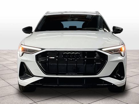 Certified 2023 Audi e-tron Chronos w/ Chronos Package AWD/4WD image 3