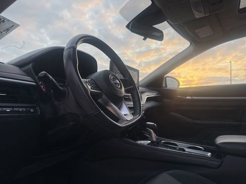 Used 2023 Nissan Altima 2.5 SV w/ SV Premium Package image 38