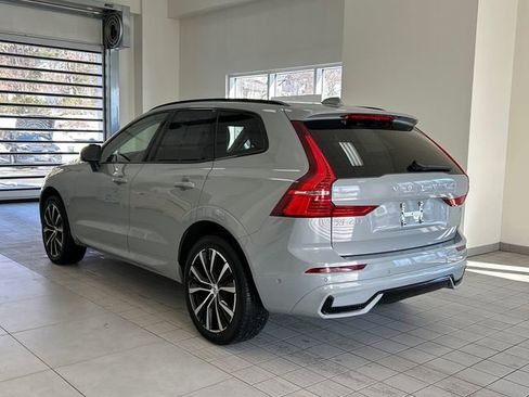 Certified 2025 Volvo XC60 B5 Plus image 2