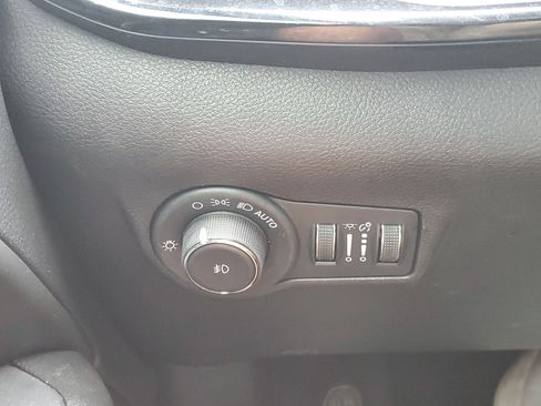 Used 2022 Jeep Compass Altitude image 25