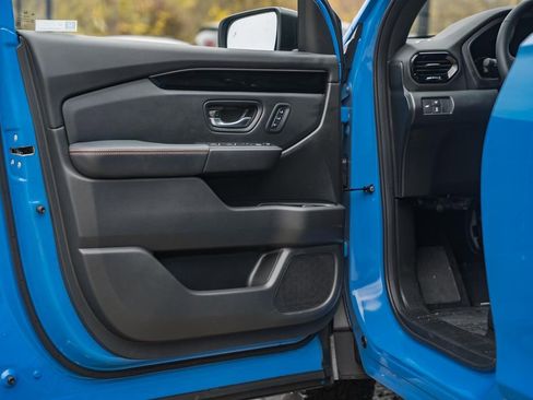 New 2025 Honda Pilot TrailSport image 42