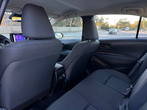 Used 2023 Toyota Corolla LE image 16