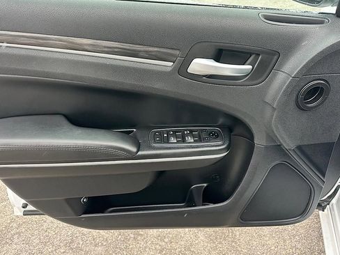 Used 2020 Chrysler 300 Touring L w/ Quick Order Package 2EF image 19