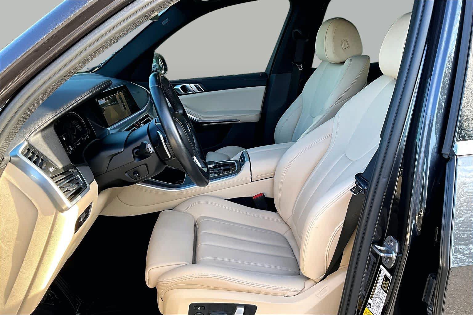 Used 2022 BMW X5 sDrive40i w/ Premium Package RWD image 7