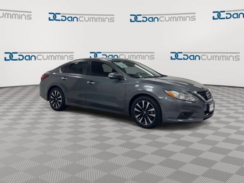 Used 2018 Nissan Altima 2.5 SL FWD image 2