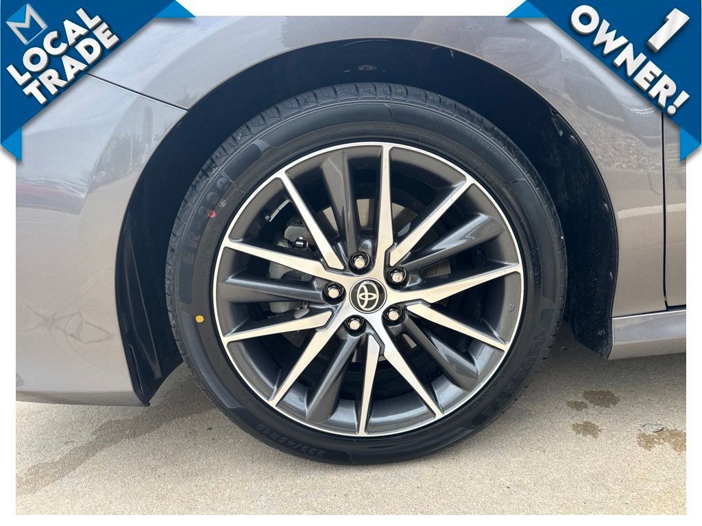 Used 2021 Toyota Camry XLE FWD image 10