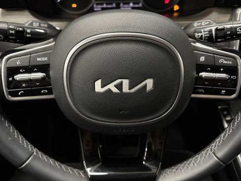 Used 2023 Kia Sorento X-Line EX image 17
