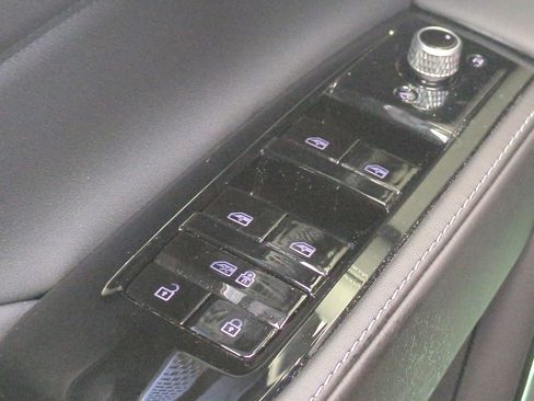 New 2025 Maserati Grecale GT image 22