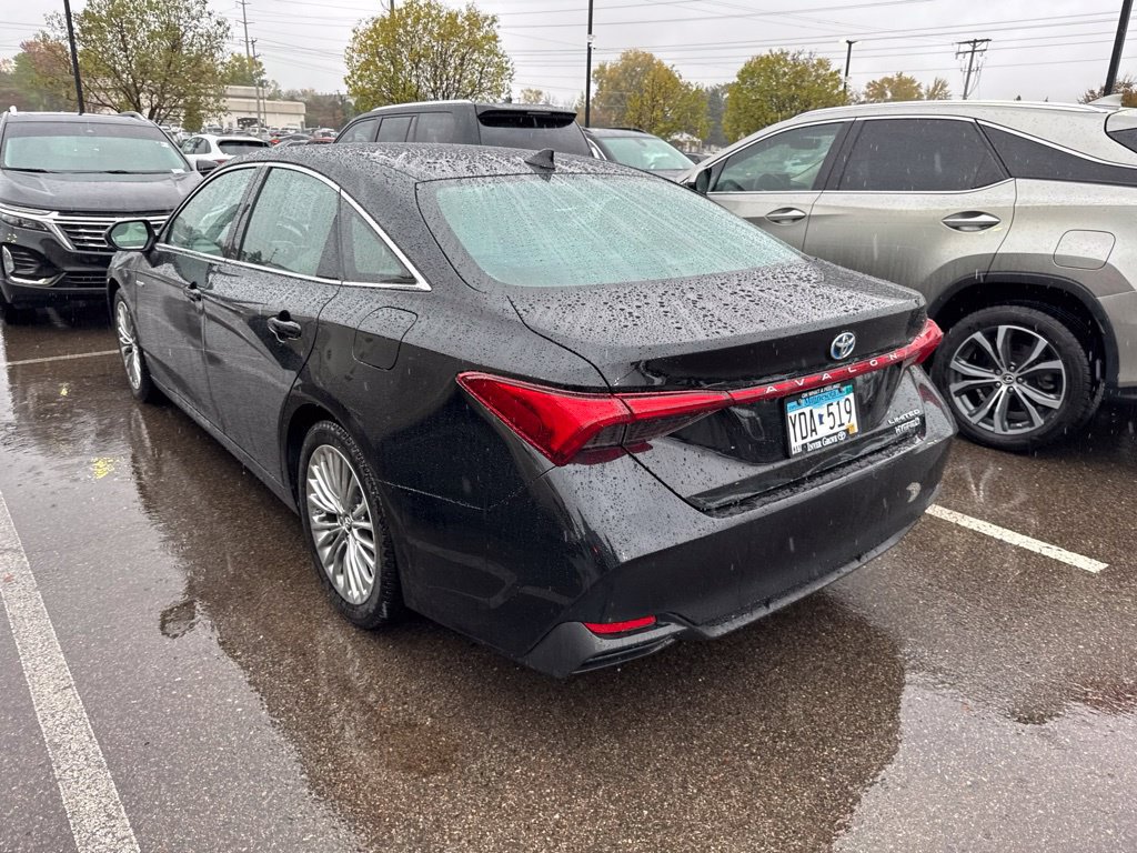 Used 2019 Toyota Avalon Limited w/ Carpet Mat Package FWD image 16