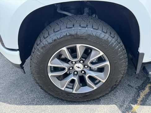Used 2021 Chevrolet Silverado 1500 RST AWD/4WD image 19