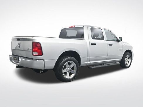 Used 2017 RAM 1500 Express AWD/4WD image 6