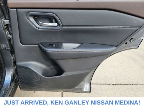 Certified 2023 Nissan Rogue SV w/ SV Premium B Package AWD/4WD image 20