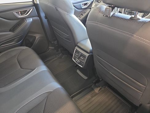 Used 2024 Subaru Forester Premium AWD/4WD image 11