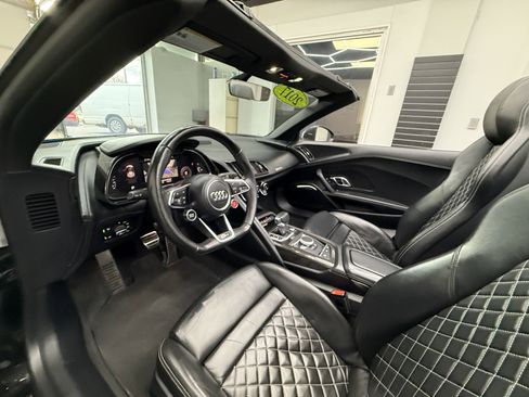 Used 2017 Audi R8 V10 AWD/4WD image 13