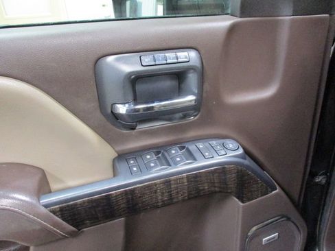 Used 2015 GMC Sierra 2500 Denali w/ Duramax Plus Package image 10