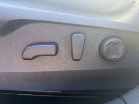 Certified 2025 Subaru Legacy Limited image 20