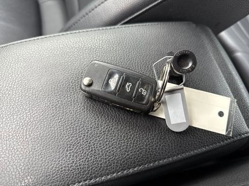 Used 2014 Volkswagen Jetta SE image 11