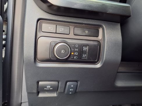 Used 2024 Ford F550 4x4 Crew Cab Super Duty image 18