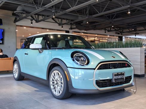 New 2026 MINI Cooper S image 28