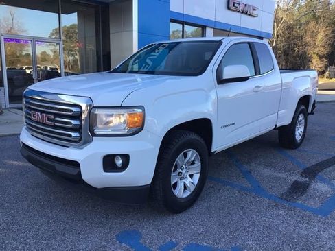 Used 2018 GMC Canyon SLE w/ Trailering Package image 1