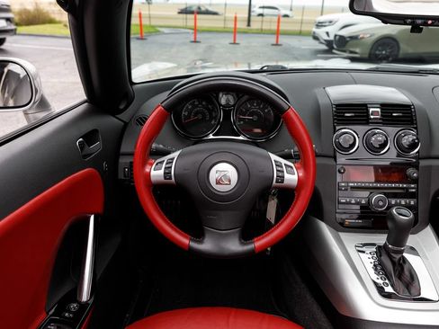 Used 2008 Saturn Sky w/ Premium Trim Package RWD image 37