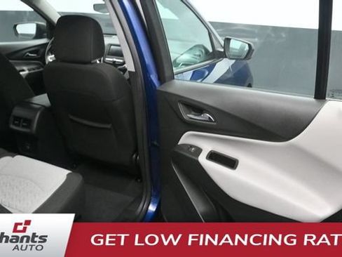 Used 2022 Chevrolet Equinox LS AWD/4WD image 10