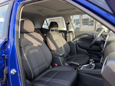 New 2026 Hyundai Venue SEL image 19