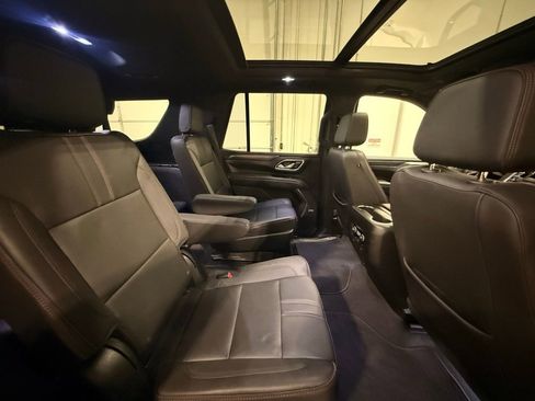 Used 2022 Chevrolet Tahoe RST w/ Luxury Package image 32