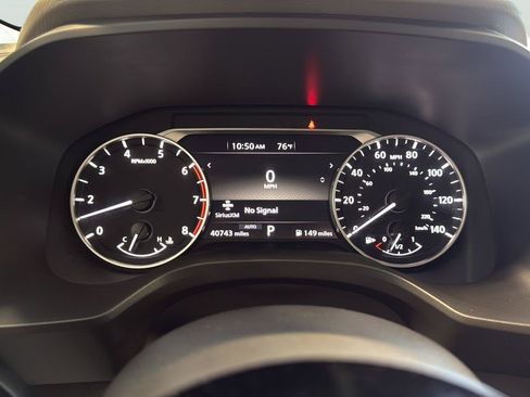 Used 2023 Nissan Rogue SV AWD/4WD image 13