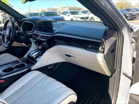 Used 2025 Acura MDX A-Spec image 18